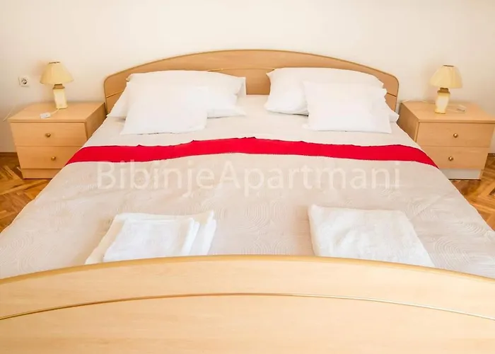 Lepur بيبينيا